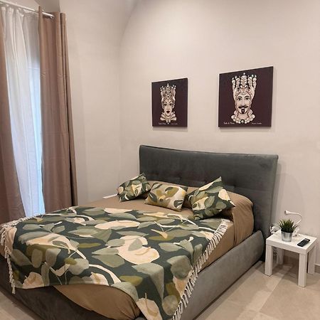 Ninas Home Airport Катания Экстерьер фото